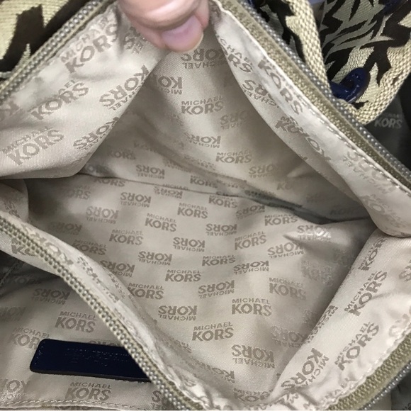 SOLD……..Michael Kors Ludlow Lrg Signature Satchel Bag Drawstring Brown Canvas - Picture 11 of 13